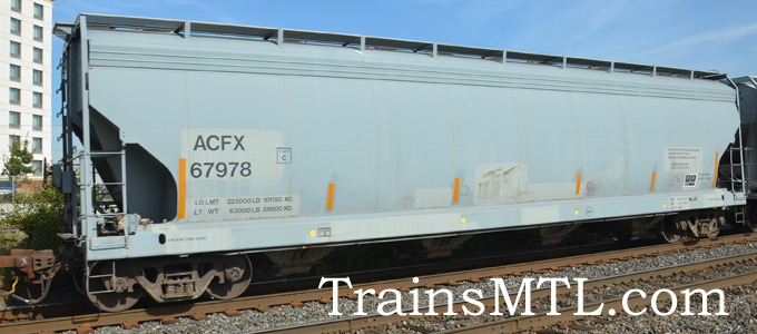 Car/wagon ACFX67978 right side / coté droit
